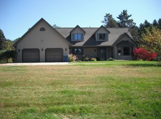 N8415 Mader Hill Rd, Gresham, WI 54128