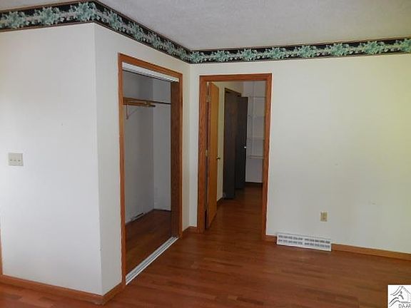 4th image of 1305 N Basswood Ave