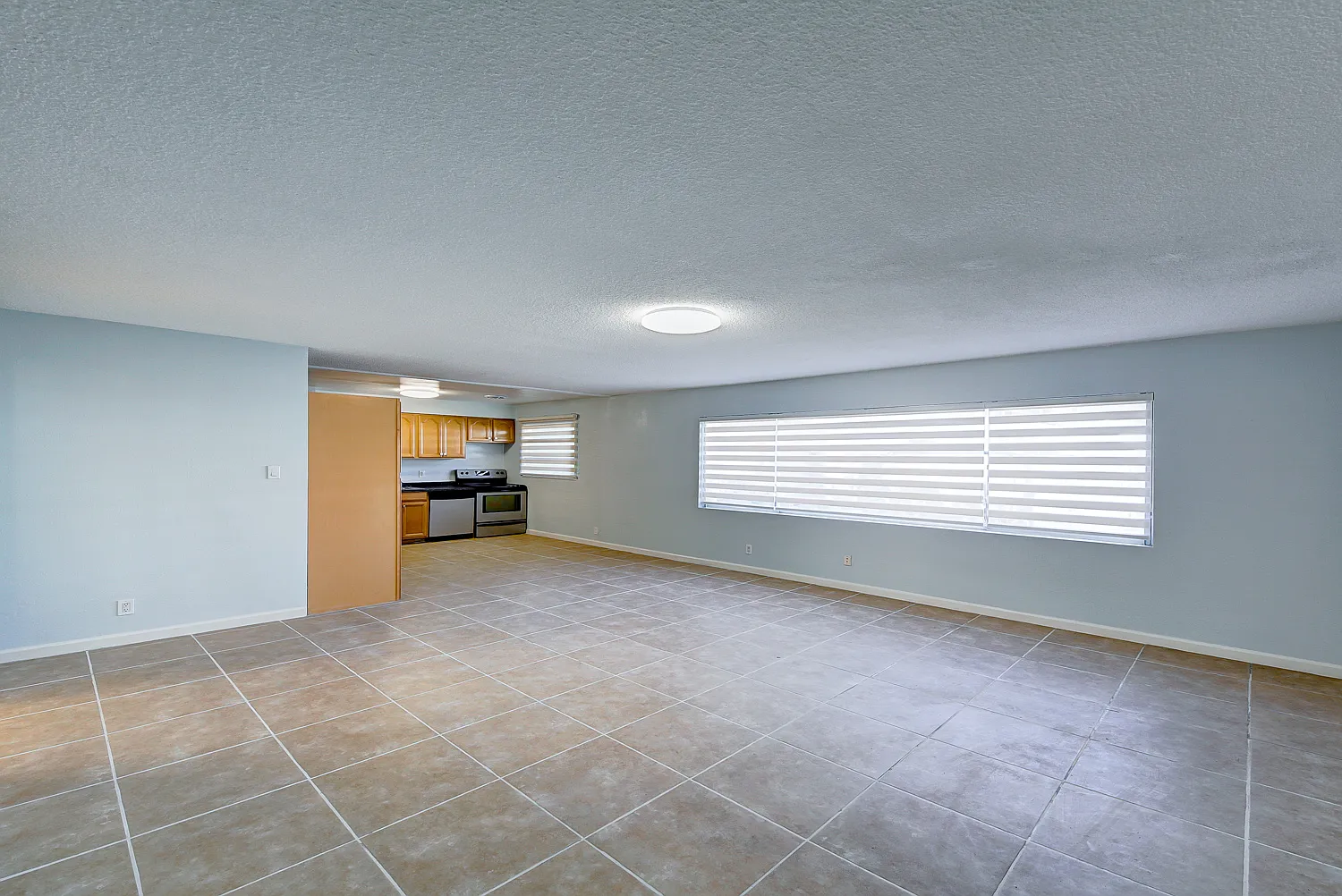 1700 Rexford Drive - 104 — Photo 3