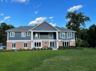 7451 Wellbourne Ct, Bloomfield Hills, MI 48301