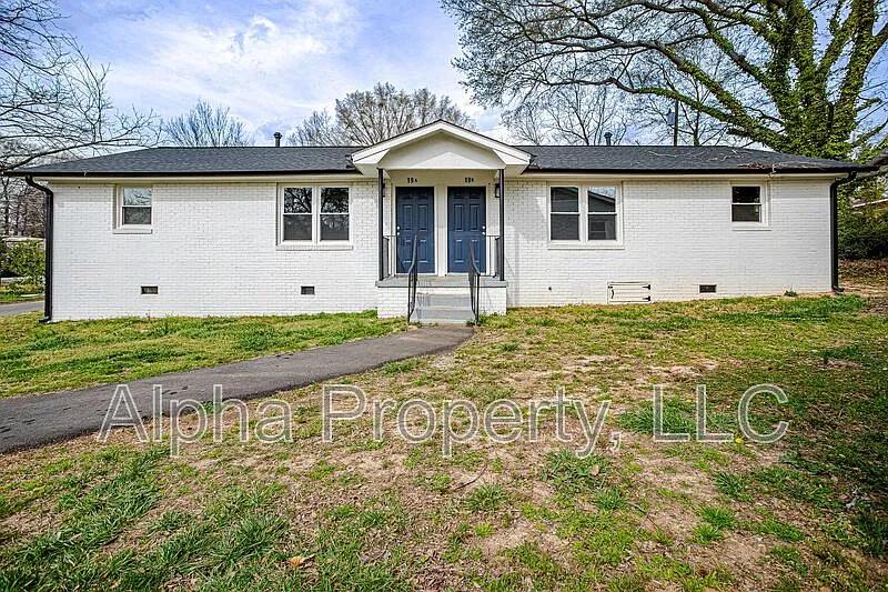 2 bed, 1.0 bath, 775 sqft, $999 — Photo 1