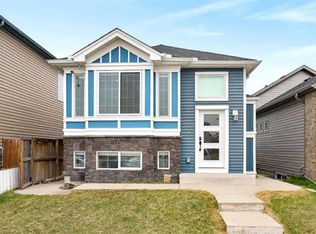 125 S Saddlefield Cres NE, Calgary, AB T3J4Z8