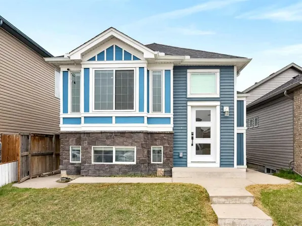 125 S Saddlefield Cres NE, Calgary, AB T3J 4Z8