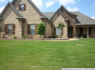 14382 Chapel Ridge Trl, Olive Branch, MS 38654