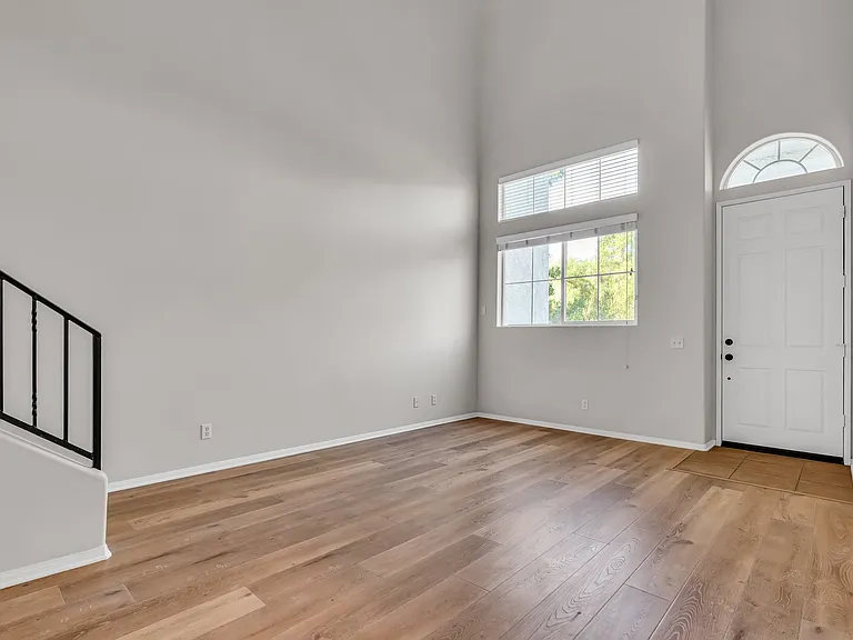 315 Westlake Vista Ln — Photo 28