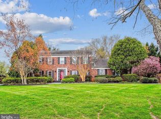 2715 Copper Creek Rd, Herndon, VA 20171