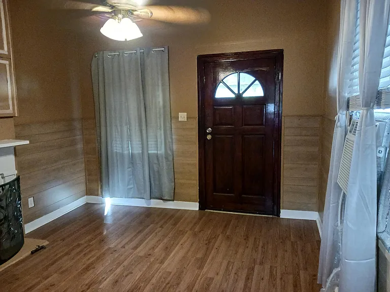 1311 General Ogden St — Photo 4