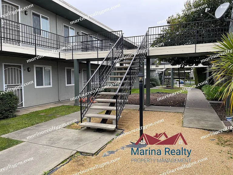 400 Ebbetts Pass Rd — Photo 2