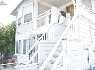 2555 E 15th St, Oakland, CA