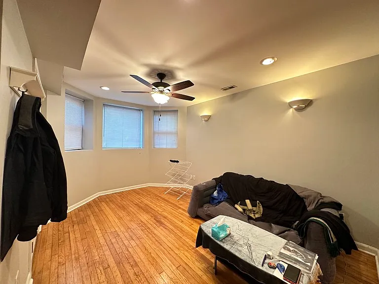 1326 N Claremont Ave #6H — Photo 10