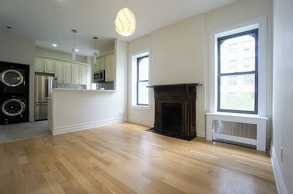 Rented by Compass | media 9