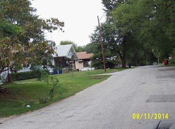 2nd image of 1904 S Overton Ave