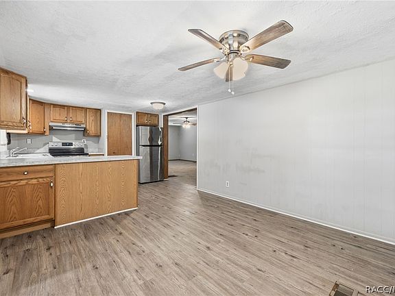 5th image of 4708 S Evergreen Ave