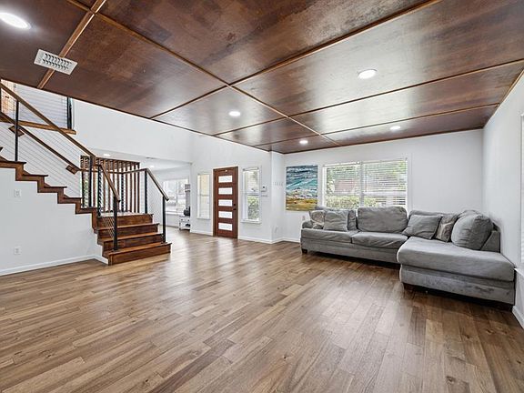 5th image of 6500 Tara Ln