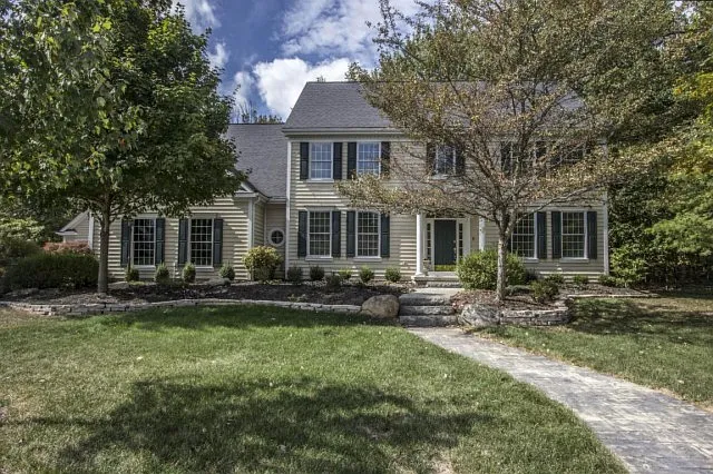 85 Cressingham Ln photo 1
