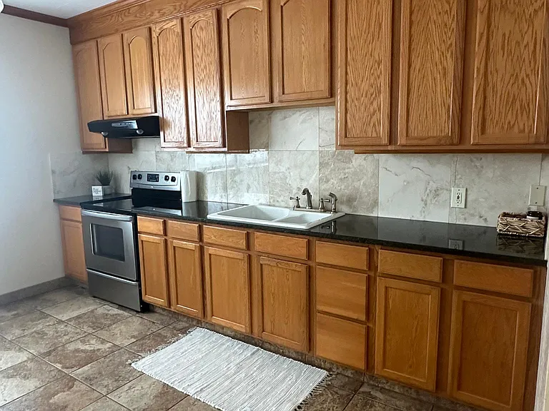 6 Kenyon Ct #3 — Photo 10