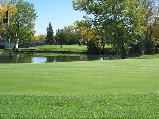 Greenway Golf Course - Greenway Tennis - included amenity (discounted rates)
