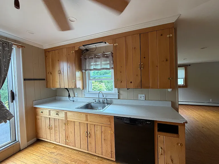 8 Nashua Rd — Photo 17