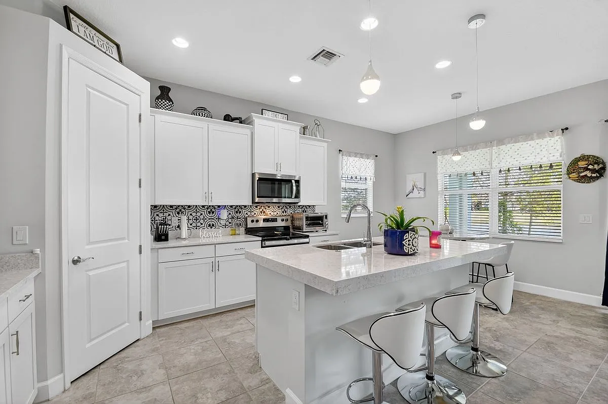 Building Photo - 4560 Ambersweet Way