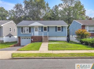 375 Maplewood Ave, Colonia, NJ