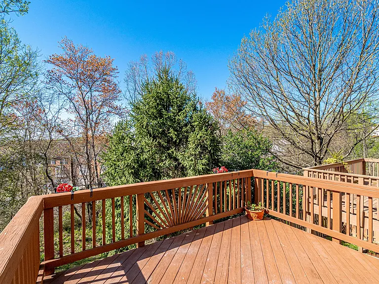 6412 Warren Point Ct — Photo 31