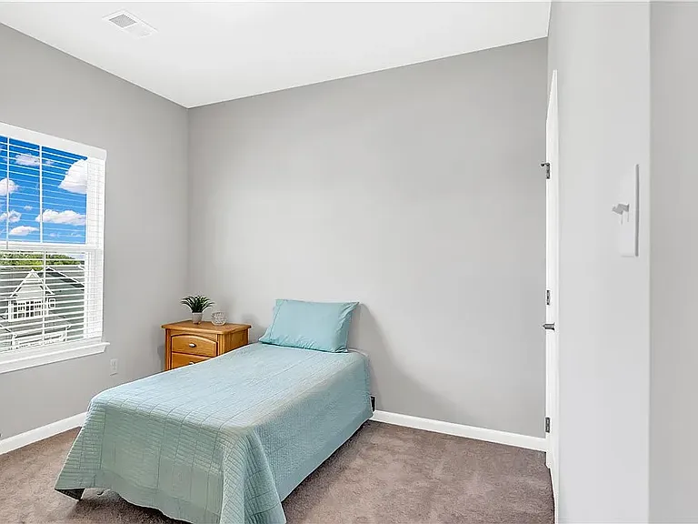 4204 Spruce Rd — Photo 14