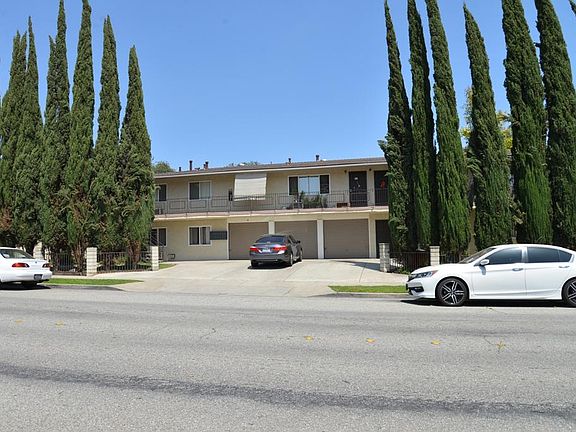 Front View from Ivy Avenue