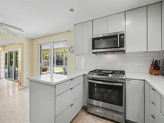 4th image of 413 Pameto Rd