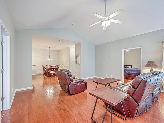4th image of 1656 Saint Johns Parrish Way