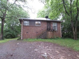 220 E Palestine Ave, Madison, TN 37115