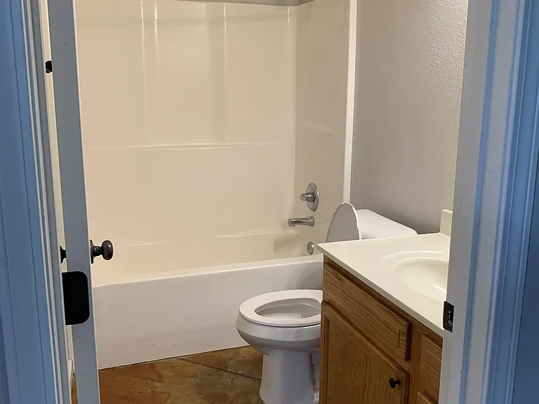 1617 McKinley St — Photo 11