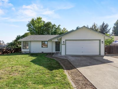 323 Snowy Butte Ln, Central Pt, OR, 97502