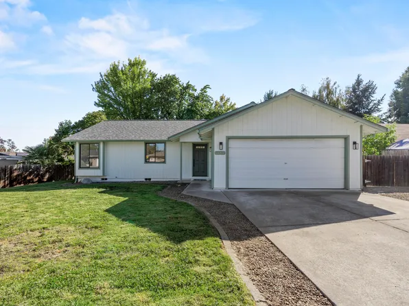 323 Snowy Butte Ln, Central Pt, OR 97502