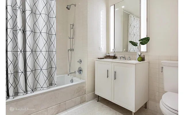 Rented by Douglas Elliman | media 65