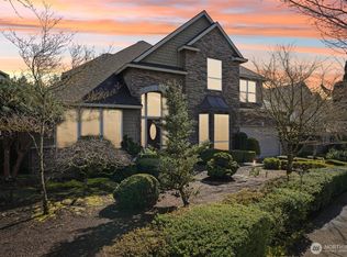 930 NW Deerfern Loop, Camas, WA 98607