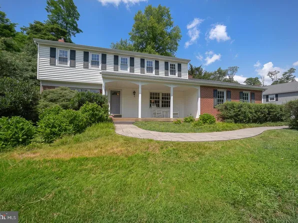 132 Gulph Hills Rd, Wayne, PA 19087