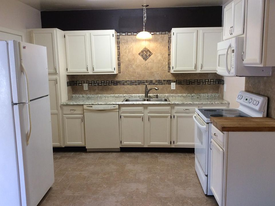 2nd image of 31 Johnson Ave #B