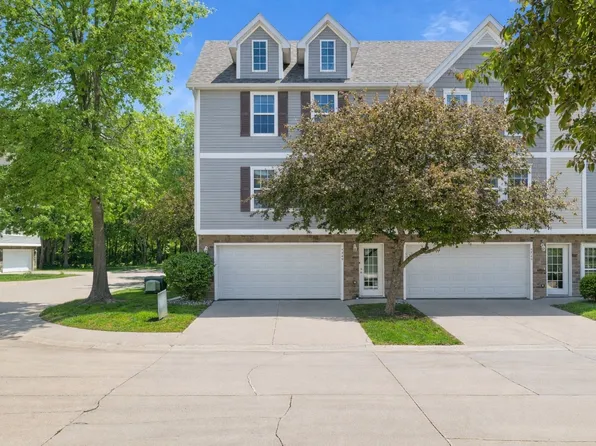 5549 Kirkland Ct, Johnston, IA 50131