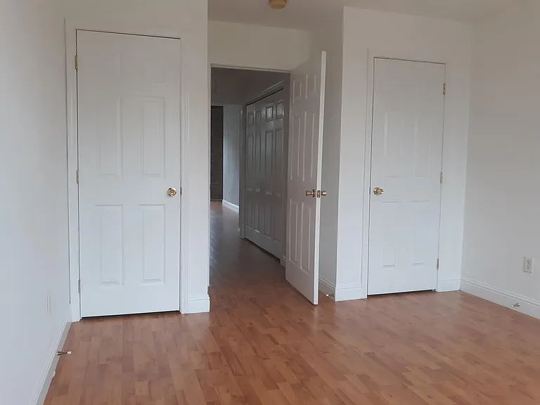 428 W Dee St — Photo 7