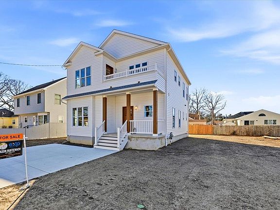 3rd image of 116 W Wilde Ave