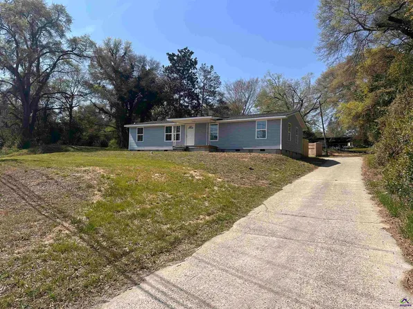 103 Martin Luther King Dr, Perry, GA 31069