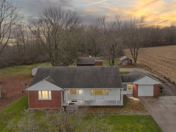 1426 S 12th St, Sebring, OH 44672