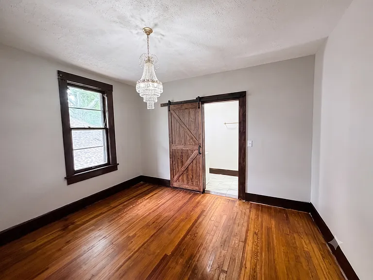 1258 Agnes Pl — Photo 22