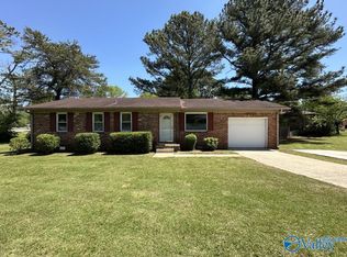 12001 Chaney Thompson Rd SE, Huntsville, AL 35803