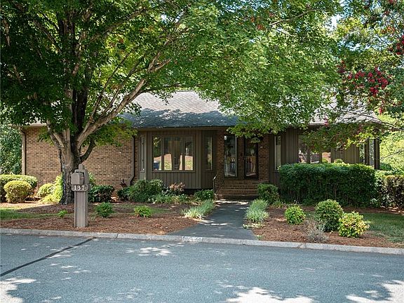 2nd image of 137 Breckindale Cir