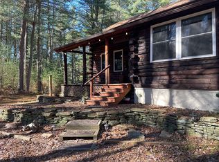 150 Sumter Rock Rd, Hawley, PA 18428