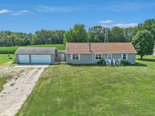 1820 10th St, Martin, MI 49070