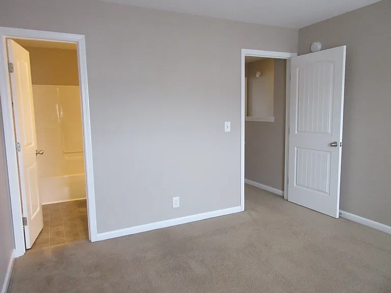 341 Sam Houston Cir — Photo 18