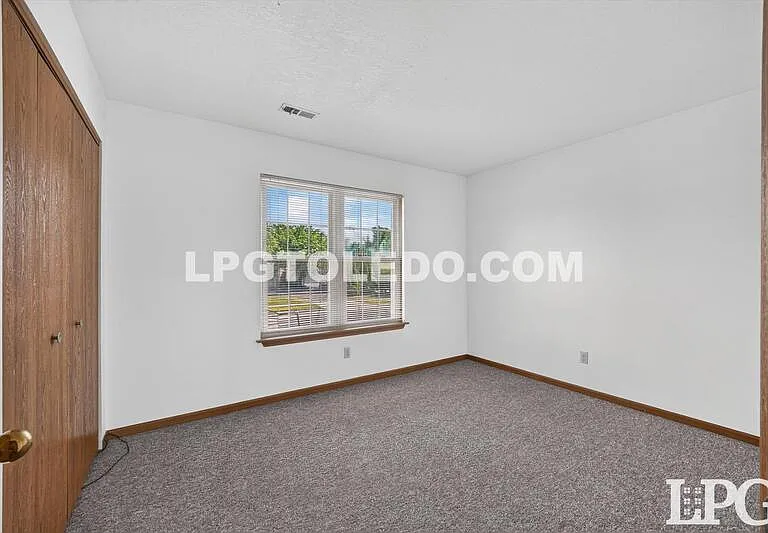 811 Hilltop Ln #201 — Photo 18