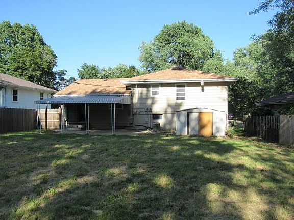 2nd image of 11712 Fuller Ave